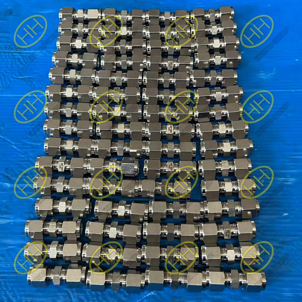 SS316 Class 3000 Tube Connector Couplings Ferrule to Ferrule