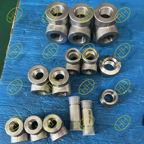 Haihao Group supplies ASTM A182 F321 and F316 stainless steel forged fittings for UAE industrial project