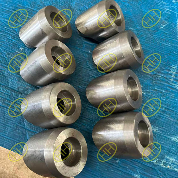 ASTM A105 45 degree lateral olets manufactured to MSS SP-97 for Singapore shipment