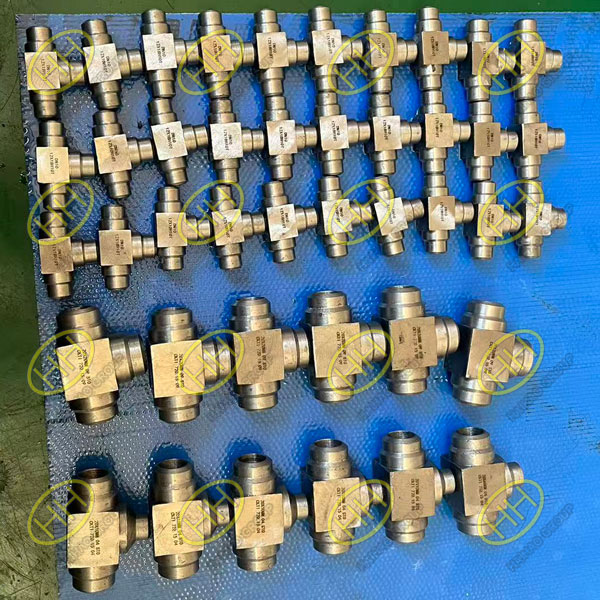 Alloy steel equal tees and reducing tees supplied by Haihao Group