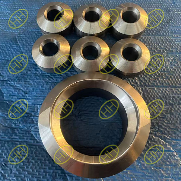 MSS SP-97 ASTM A350 GR LF2 and A105N weldolets for oil and gas pipelines